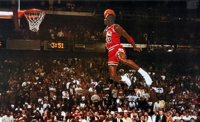 TS calculator: illustration of Michael Jordan in the middle of a shot