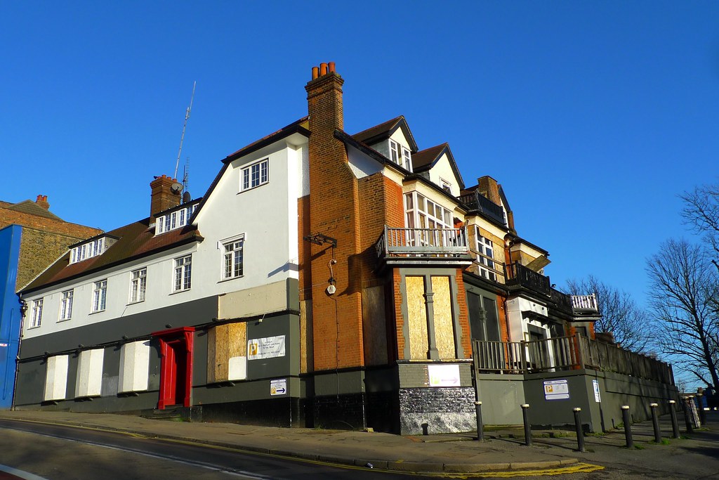 Hill, Muswell Hill, N10 | One of the oldest pubs in the area… | Flickr