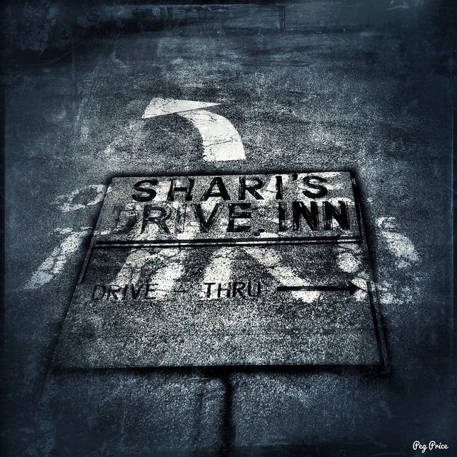 Shari's 1st Ave. Drive Inn
