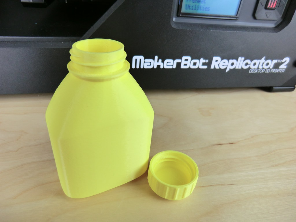 Silicon tobak mave 3D printable bottle and screw cap | makerbot.creativetools.s… | Flickr