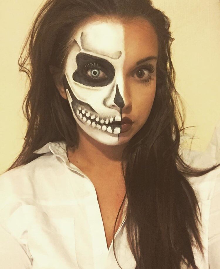 #facepaint #makeup #halloween #skeleton #paint #art #dressup #skull #twoface