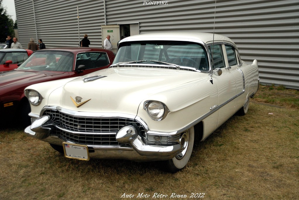1955 Cadillac series 62 4-door sedan