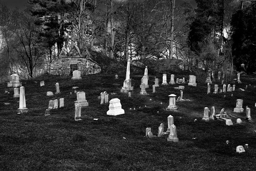 blackandwhite bw ny newyork history monochrome cemetery canon vintage solitude quiet peace calm simplicity redhook rhinebeck t2i
