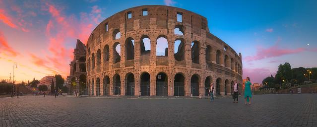 Rome sunset at Il Colosseo