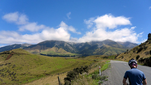 newzealand people landscape canterbury folders rotherham andyvogel bikingtour 201002bikingnewzealand