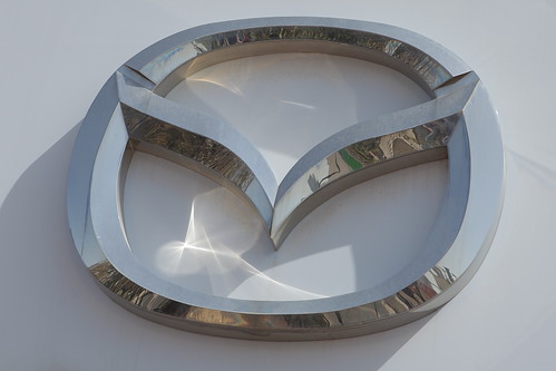 Chrome Mazda Logo bounced Light