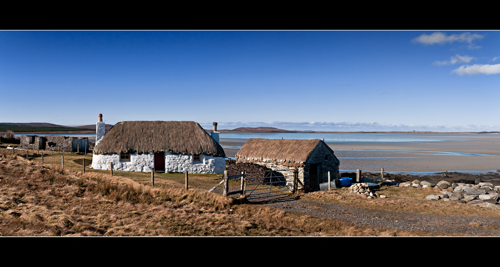 Thatched house, North Uist by Pete Rowbottom, Wigan, UK