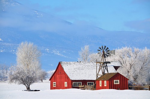 winter windmill oregon barn farm byway traveloregon basecampbaker “bakercounty” “easternoregon” “bakercountytourism” “basecampbaker” “scenicbyway”“elkhornscenicbyway” ”bakercity”