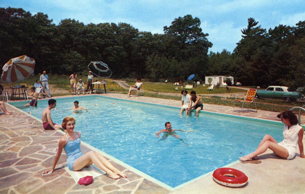 Ashover Cottages swimming pool Cresco PA
