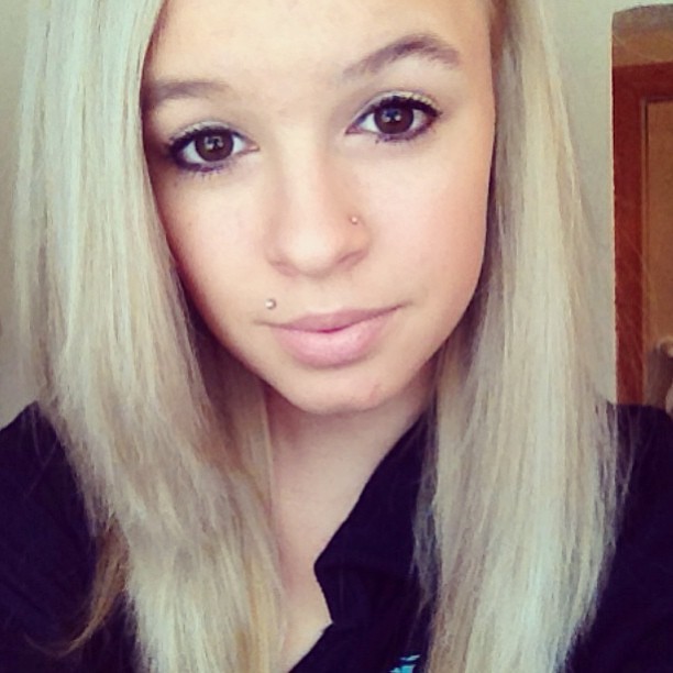 Selfie Blonde Hair Browneyes Girl Bored Eyes Love Flickr
