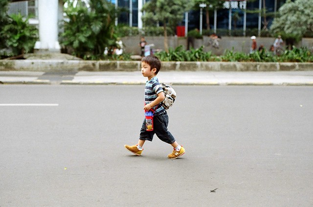 walking kid