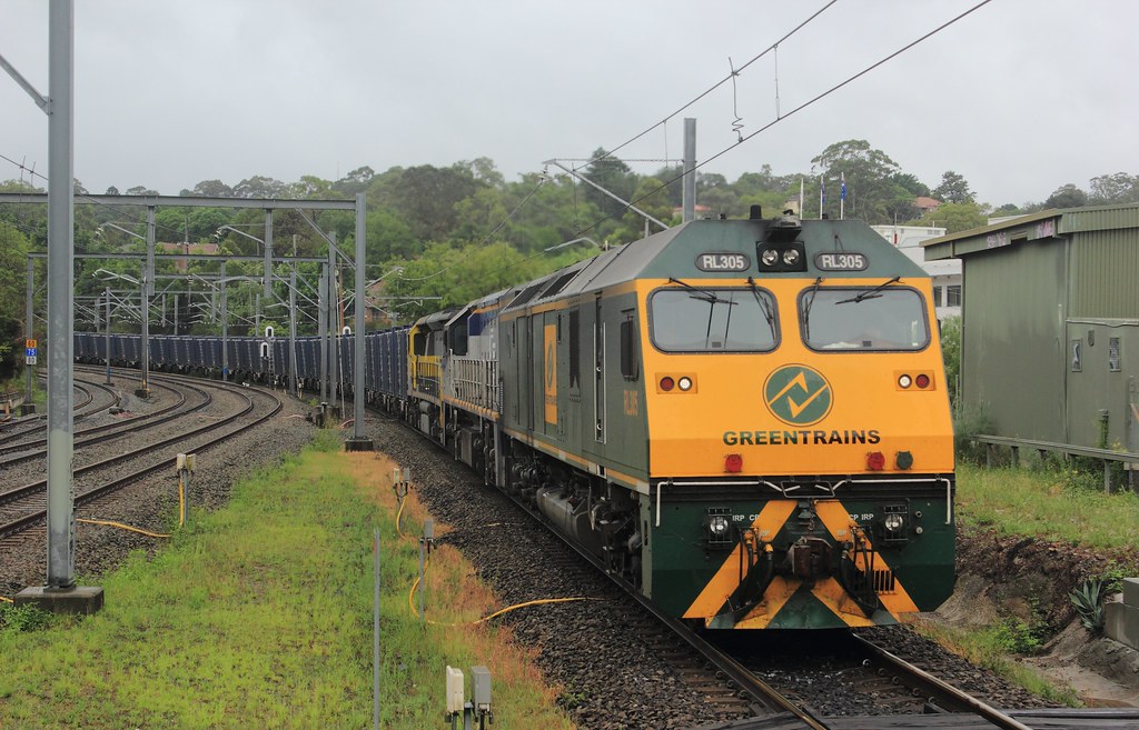 Box Train Examples Box grain train | RL305 leads 5114, Box grain train south th… | Flickr