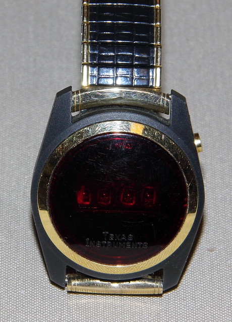 Vintage Texas Instruments Men's Digital Quartz Watch, Model 402, Red LED Display, Made In USA, 1970s Vintage