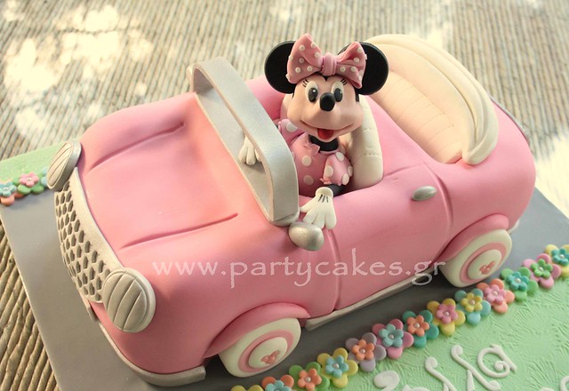 Minnie Mouse Car Cake