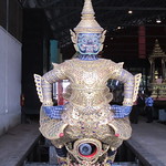 Le kitch des temples thaïlandais