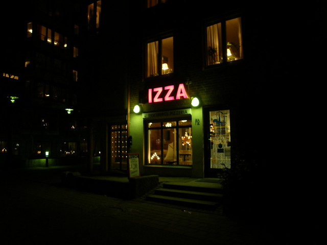 IZZA shop