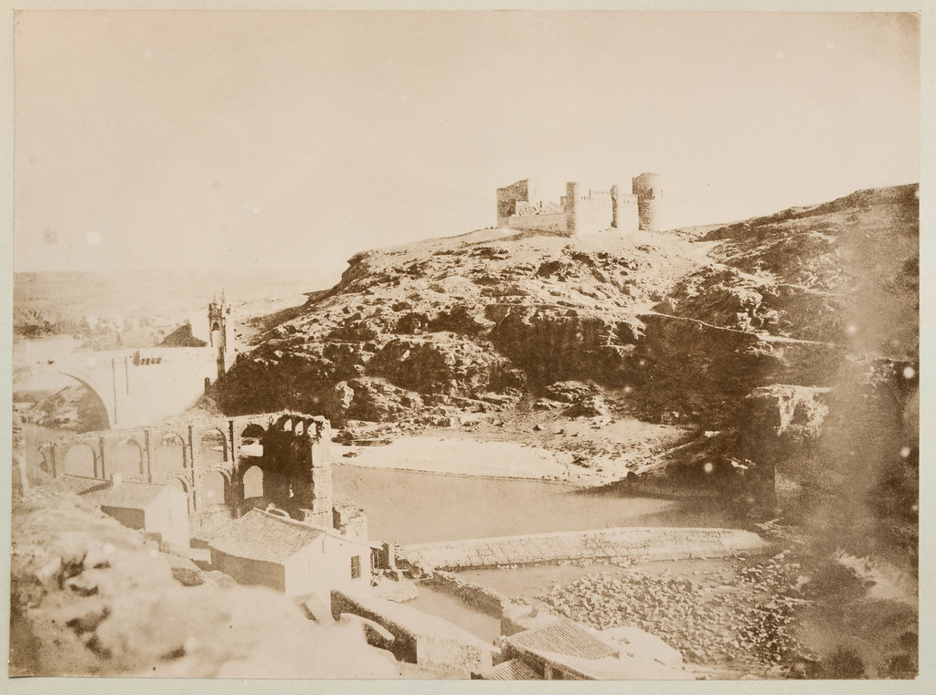 Artificio de Juanelo y Castillo de San Servando en 1854. Fotografía de Alphonse De Launay © Colección de Jaime Moraleda