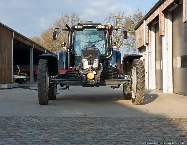 Adapted Valtra N143