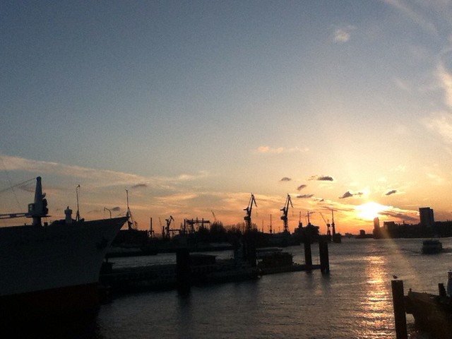 Hamburger Hafen Sonnenuntergang 1