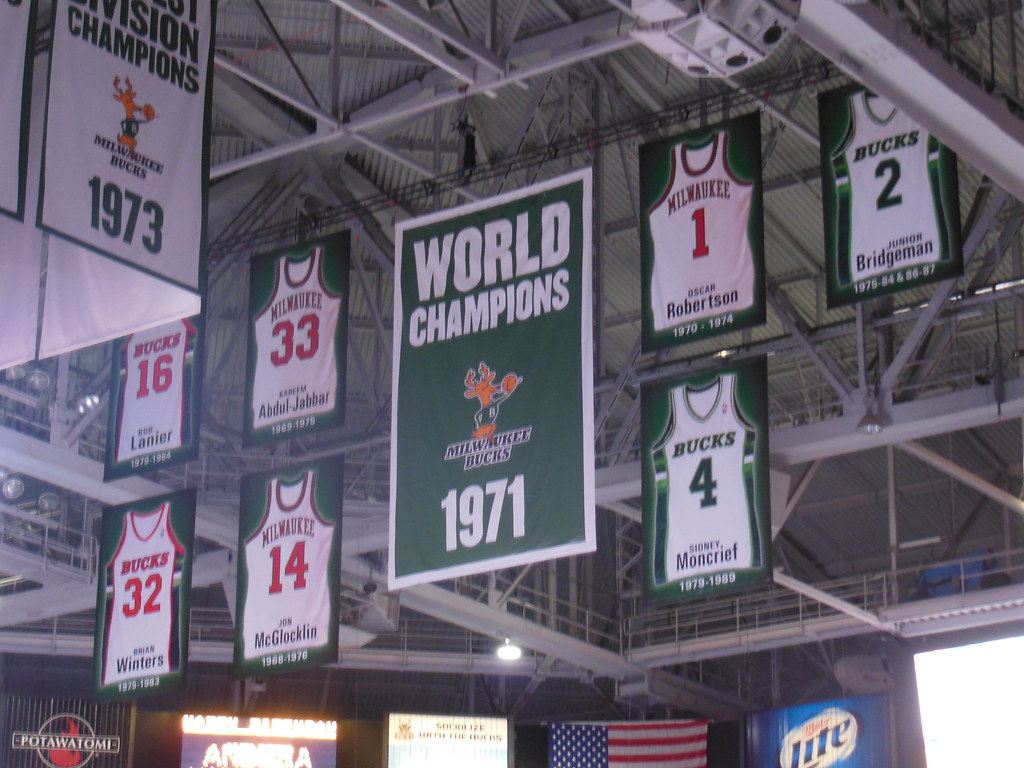 Milwaukee Bucks Banners Richard Bartlaga Flickr