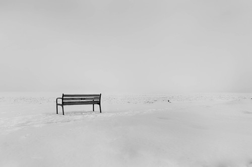 winter snow minnesota bench duluth lakesuperior