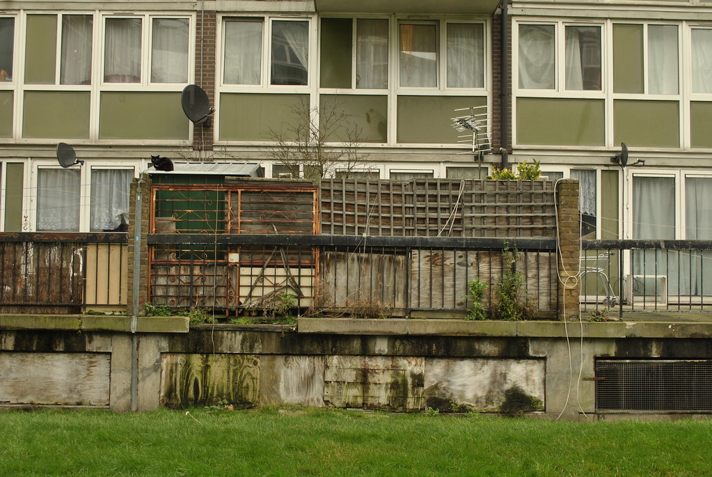 Connaught Estate, Woolwich, London | Amanda Vincent-Rous | Flickr