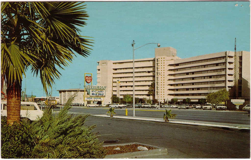 RETRO LAS VEGAS: 1960s Riviera Hotel Postcard | Over the yea… | Flickr