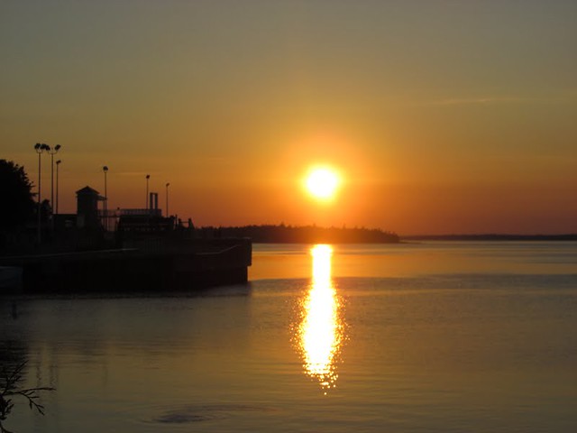 Setting sun over the Harbour