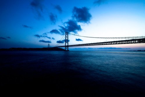 bridge blue sunset zeiss evening twilight dusk utata suspensionbridge 15mm f28 ze distagon akashikaikyobridge 明石海峡大橋 2013 canoneos5dmarkiii carlzeissdistagon15mmf28ze gettyjapanland