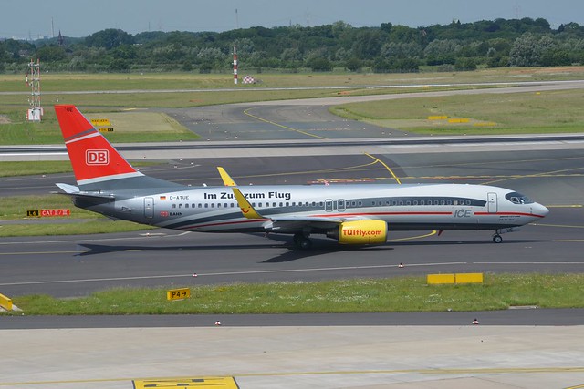 D-ATUE 737-800 Tui (Dusseldorf 7-6-2014)