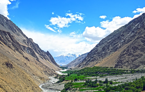 hoshe valley gilgitbaltistan skardu northernareaofpakistan pakistan asimnisarbajwa anbajwa mountains clouds nikon flickr photography