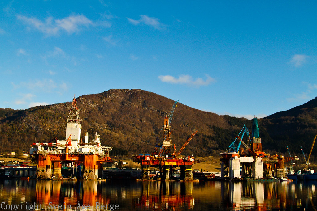 West Hercules, West Alpha and Transocean Searcher at Westcon Yard Ølensvåg 2013
