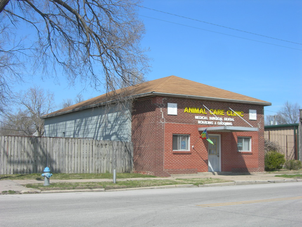 Animal Care Clinic | Neodesha, Kansas | Jimmy Emerson, DVM | Flickr