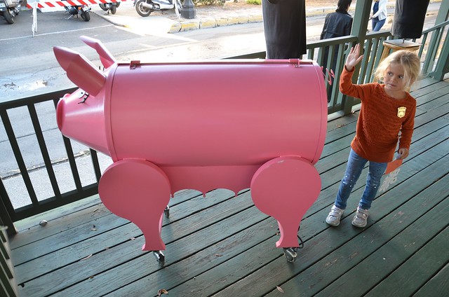 Violet And The Pig Smoker