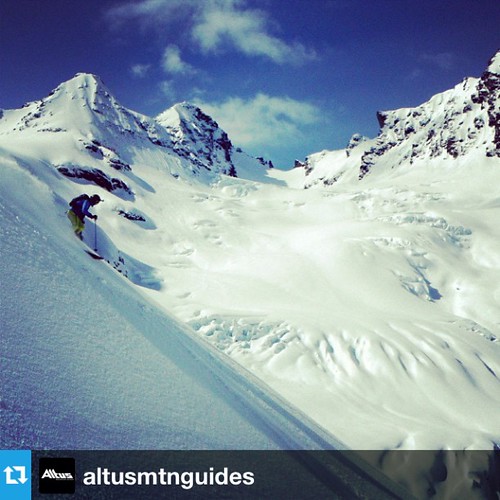 Nice Heliskiing on April 15th at Bella Coola #Repost from @altusmtnguides, square squareformat iphoneography instagramapp uploaded:by=instagram