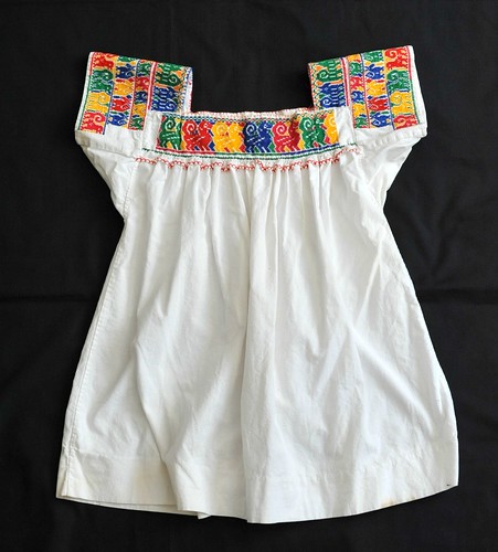 Otomi Blouse Mexico | The fine cross stitch embroidery as we… | Flickr