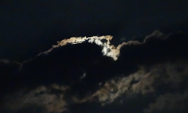 Mond Wolken_005