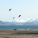 Na Aljašce můžete i dobře kitesurfovat, tedy pokud se nebojíte studené vody, foto: www.alaskakiteadventures.com