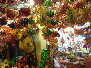Lantern shopping, Hanoi | arjun | Flickr