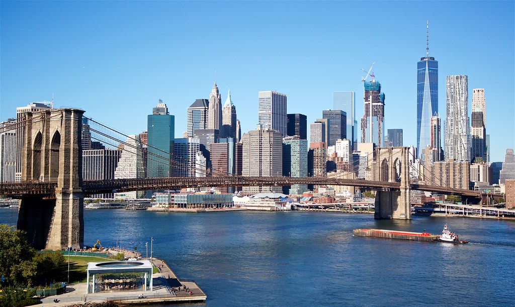 New York Skyline - Brooklyn Bridge