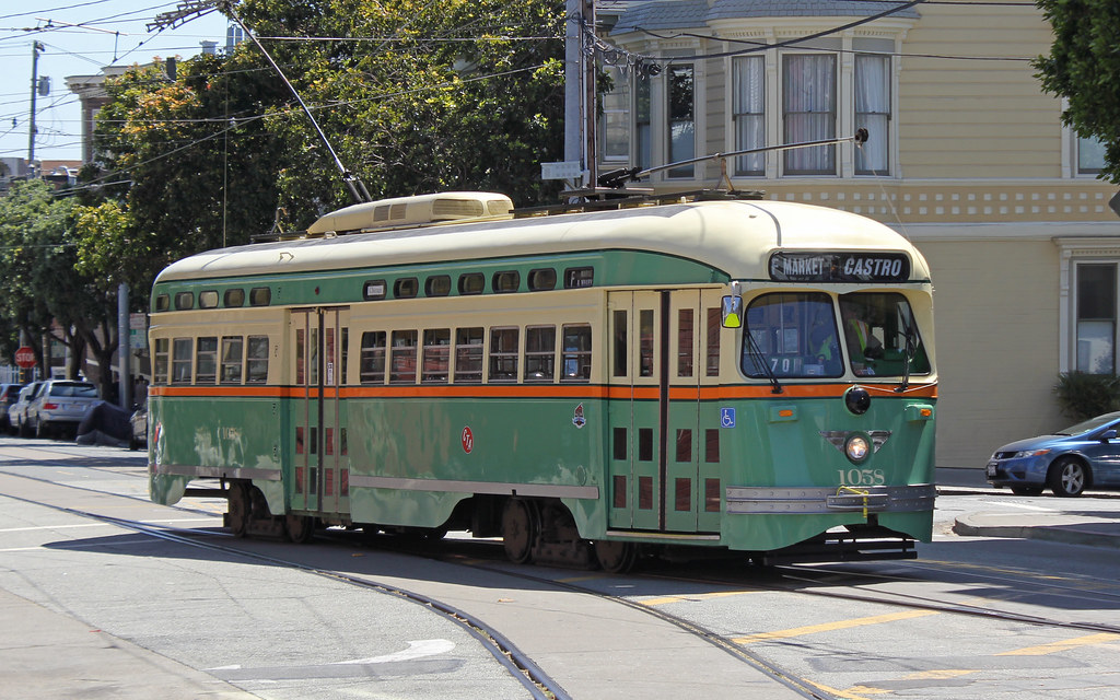 CTA PCC Streetcar | A PCC streetcar in the colors of the Chi… | Flickr
