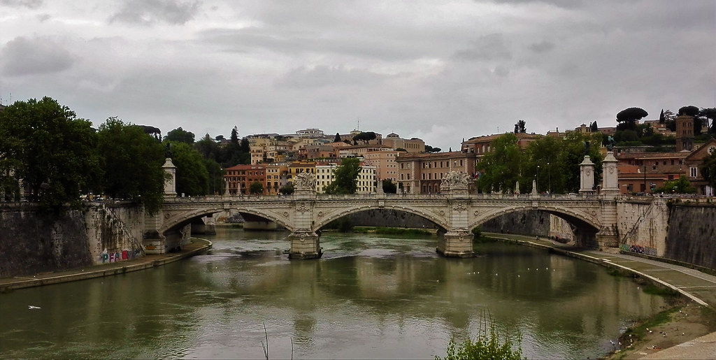 Rome  - Italy   -  Vittorio Emanuele's II  bridge