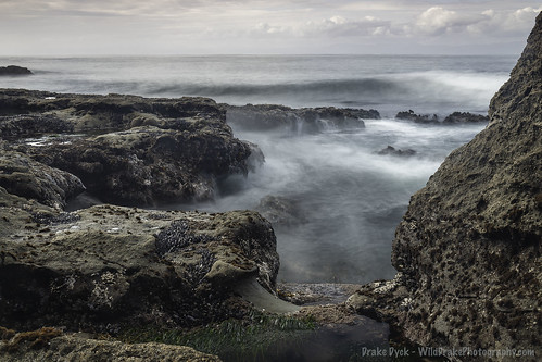 portrenfrew botanicalbeach rocks shore pacificocean ocean sea water waves tide tidal clouds