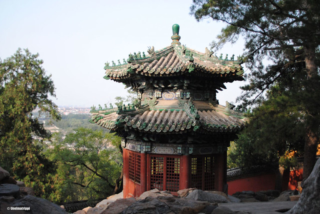 Nätti paviljonki Kesäpalatsilla Pekingissä