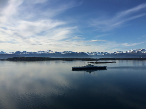 molde møreogromsdal norwegen no ferry boat ship fähre vessel fjord sea meer berge panorama norge mountain