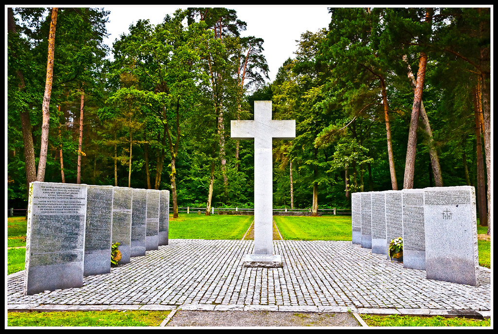Lituania-Vilna-Cementerio Militar (4)
