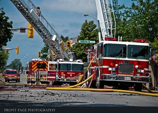 Leamington Fire - 148, 142, 145 - Kingsville Fire - 219, 47 Erie St. S. 4th Alarm, Leamington