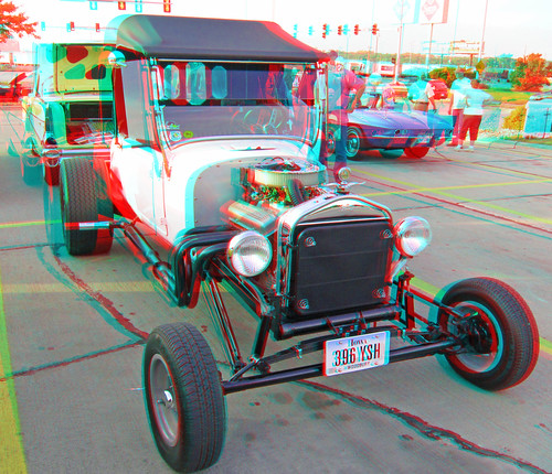 stereoscopic stereophoto 3d anaglyph iowa stereo carshow siouxcity redcyan 3dimages 3dphoto 3dphotos 3dpictures stereopicture singinghillsmcdonaldscarshow082212