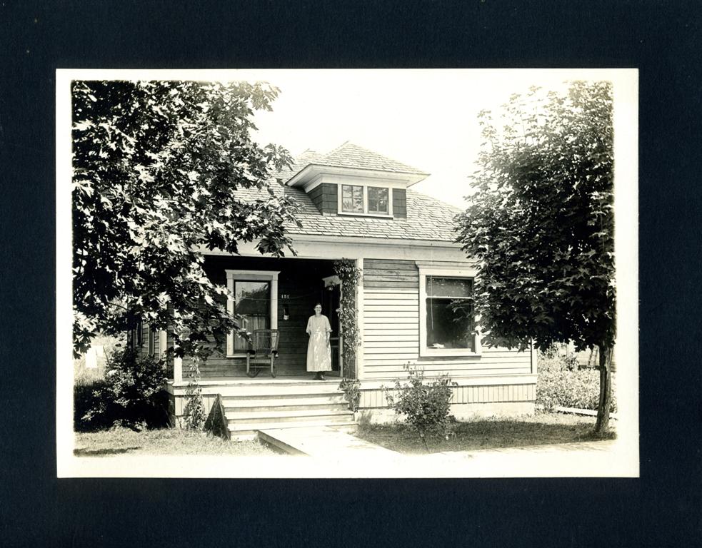 Filena Jueleen's Home, Lebanon, Oregon, 1923