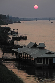 Nong Khai : Sunset over the Mekong
